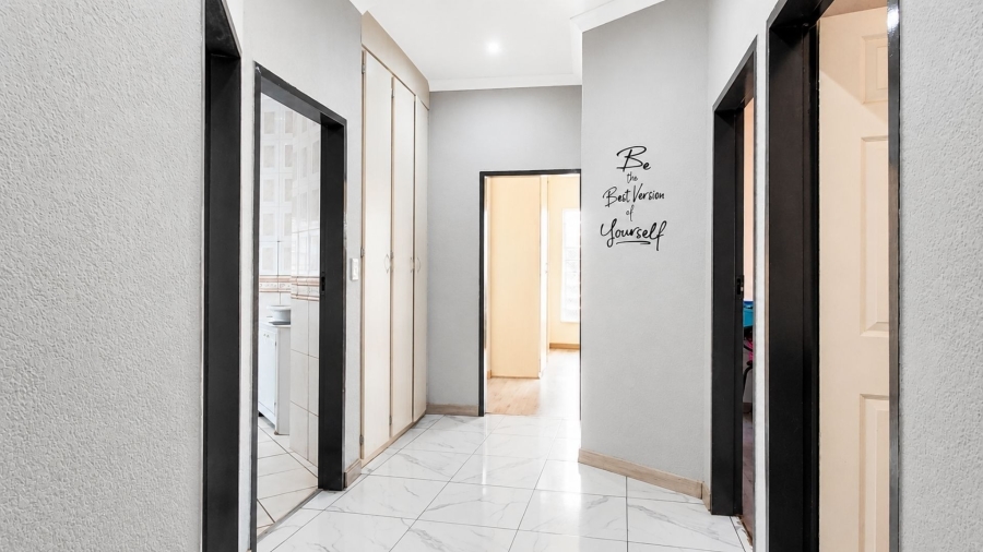 4 Bedroom Property for Sale in Safari Gardens North West